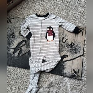 Carter's Boys Striped Footed Pajamas Full Zip Penguin Gray White Size 18 Months